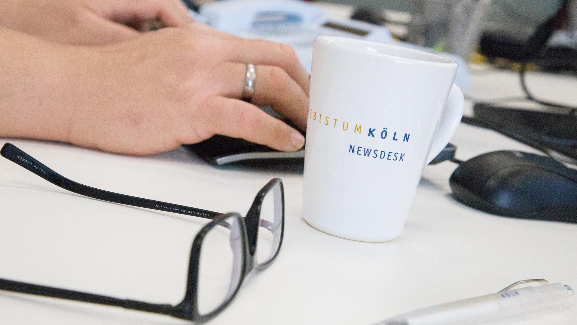 Arbeitsplatz Newdesk_Erzbistum Köln (c)Hirschbeck_Frei mit Nennung Copyright